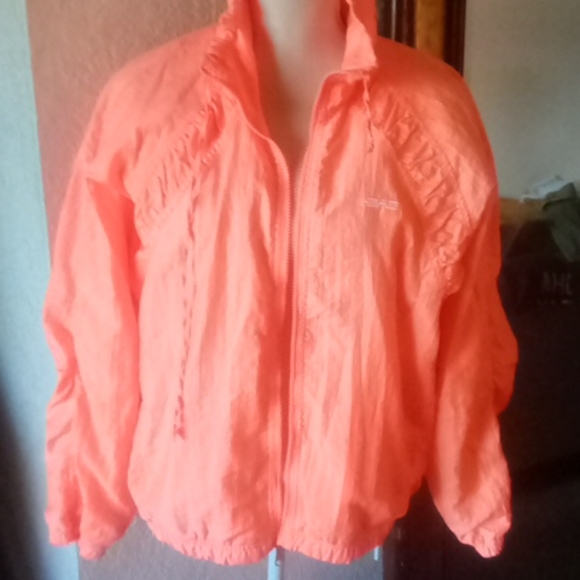 Clothes - Picture 1 of 4